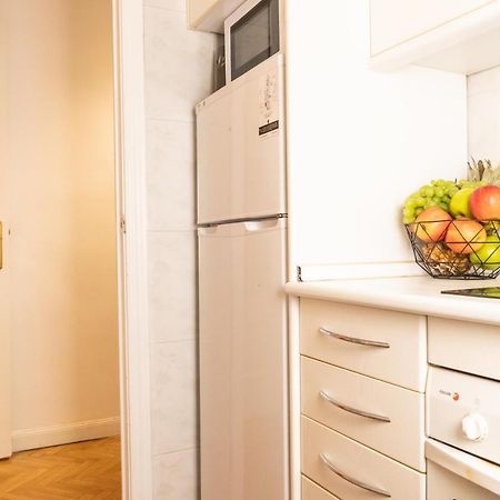 Gran Via Central Lovely Private Apt In The Heart Of Chueca Apartment Madrid Exterior photo